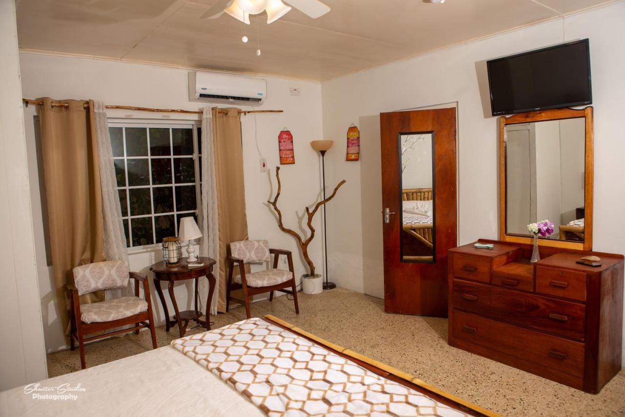 Treasure Beach Inn And Bar Екстер'єр фото