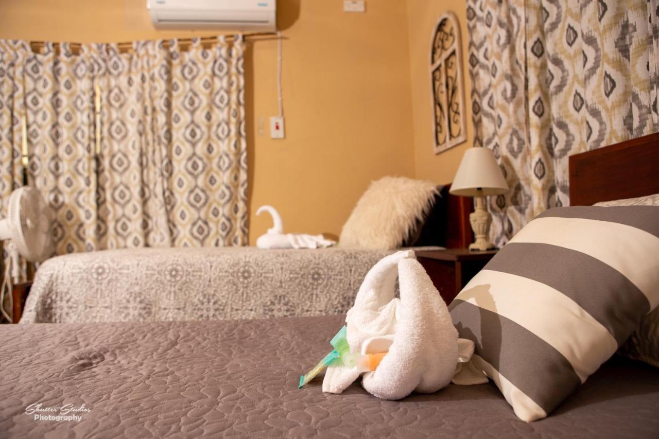 Treasure Beach Inn And Bar Екстер'єр фото