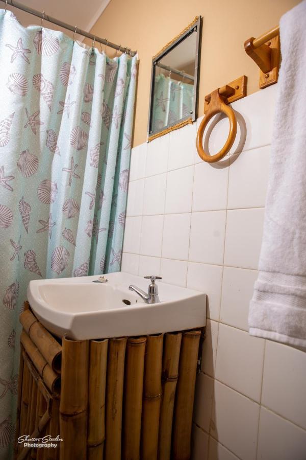 Treasure Beach Inn And Bar Екстер'єр фото