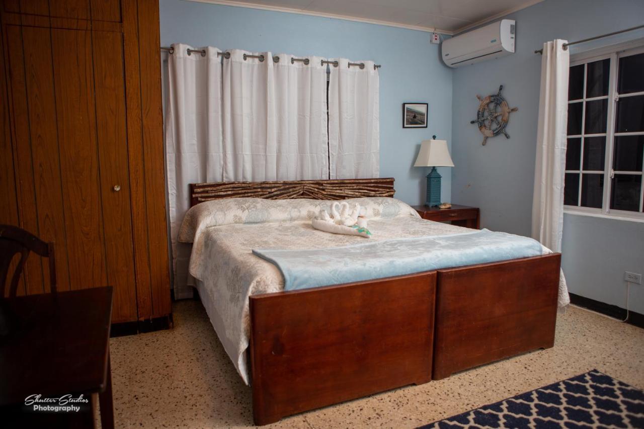 Treasure Beach Inn And Bar Екстер'єр фото