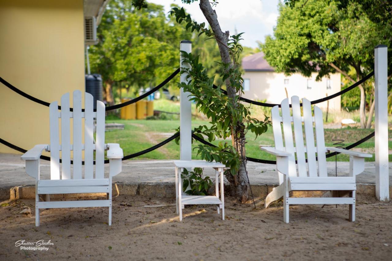 Treasure Beach Inn And Bar Екстер'єр фото